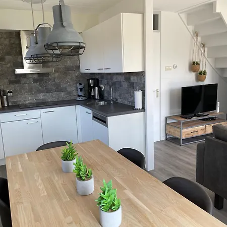 Strandparel 212 בית נופש *