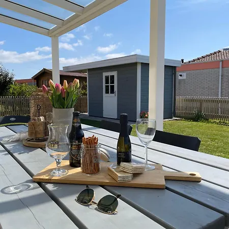 בית נופש Strandparel 212 *