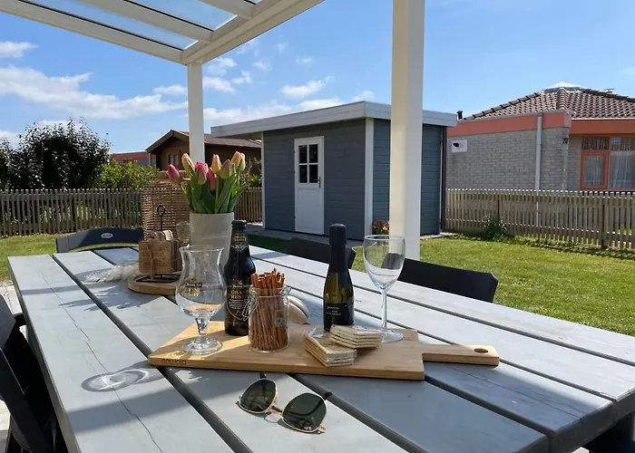 Дом отдыха Strandparel 212 *