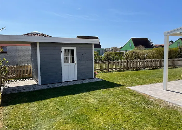 Дом отдыха Strandparel 212 *